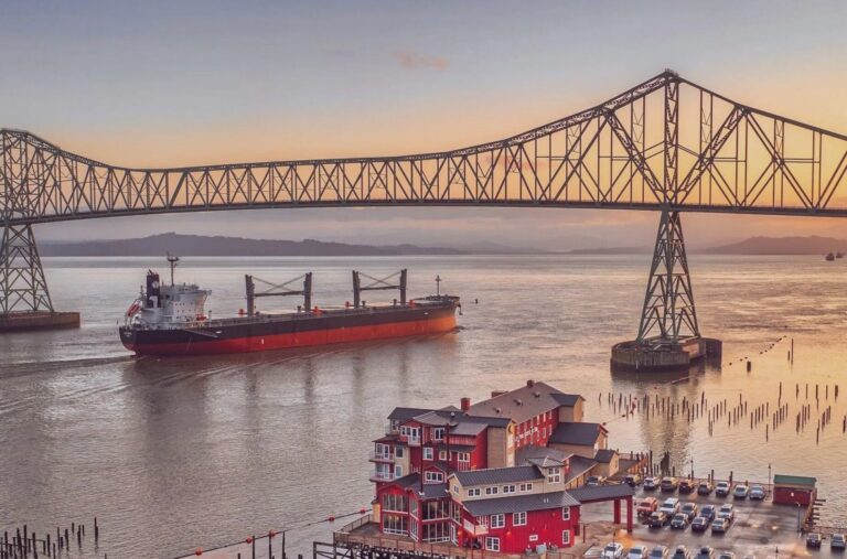 astoria oregon, grandview auctions